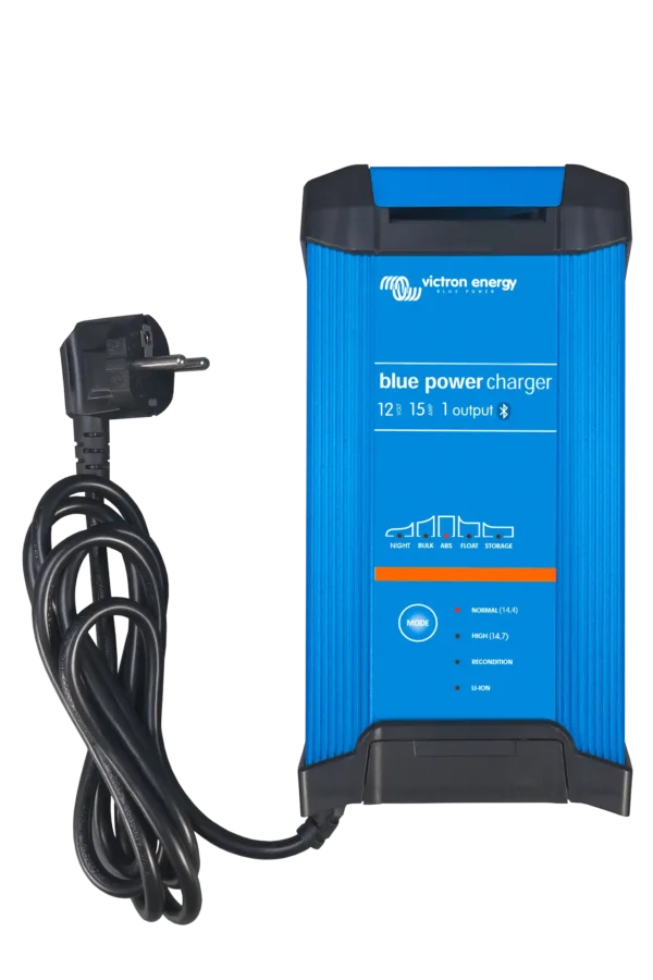 Blue Smart IP22 Charger 12/15