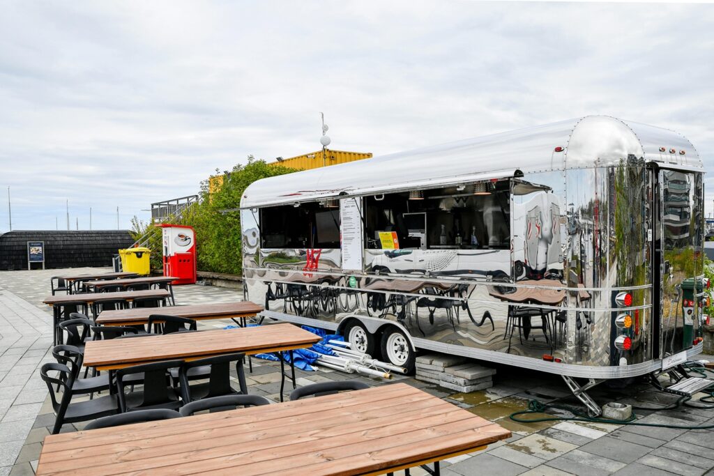 Fotowoltaika w food trucku